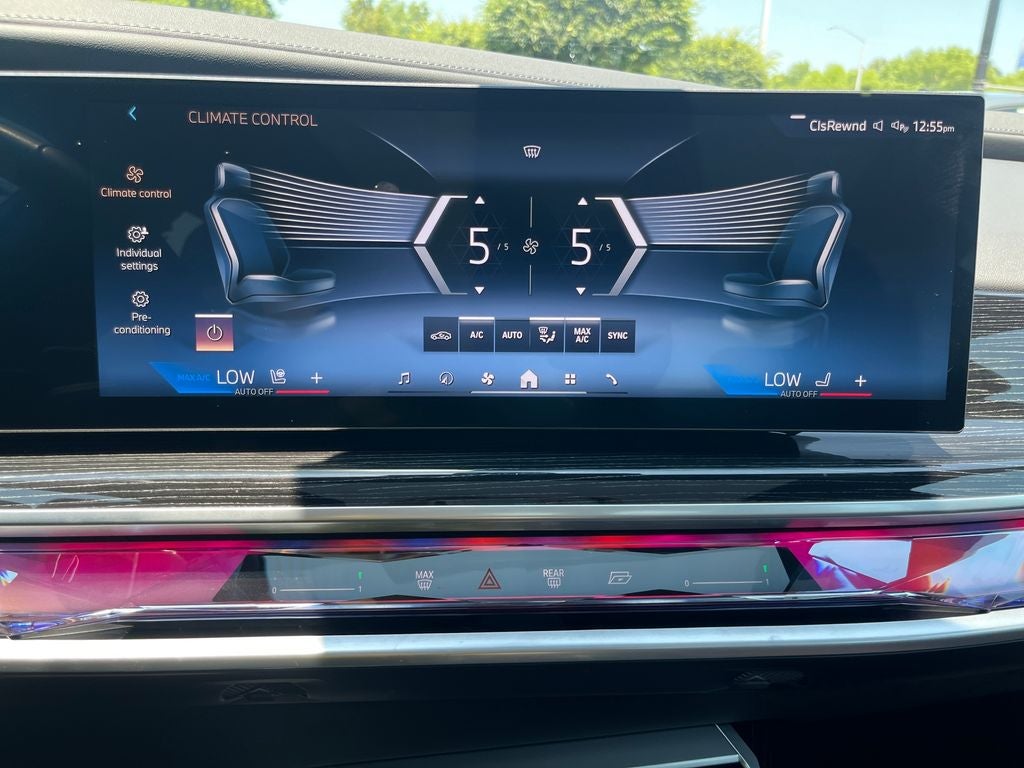 2025 BMW 7 Series 750e xDrive