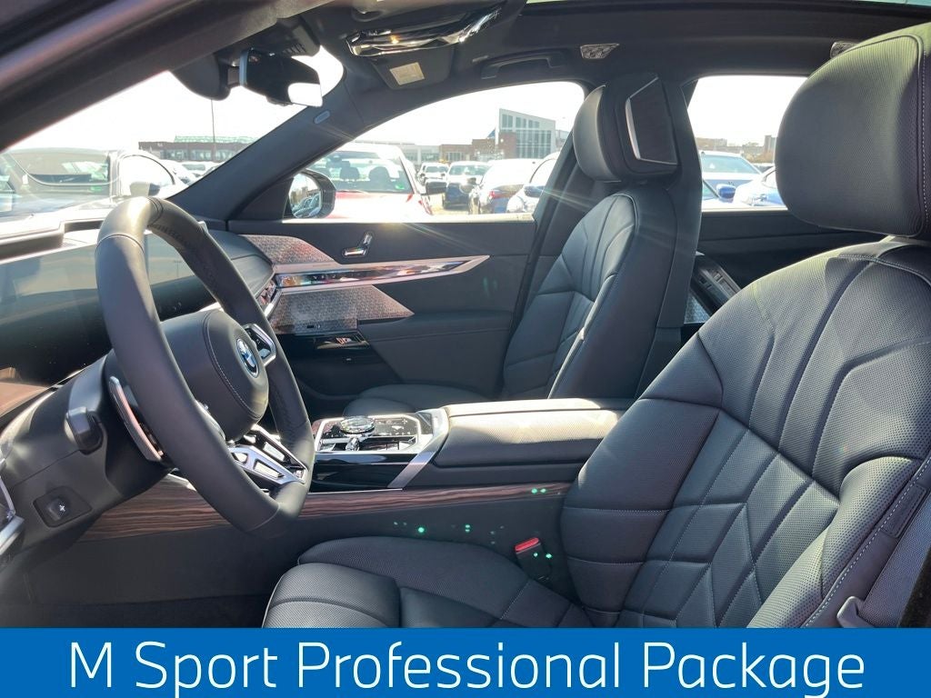 2026 BMW 7 Series 750e xDrive