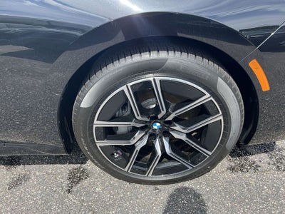 2025 BMW 7 Series 750e xDrive