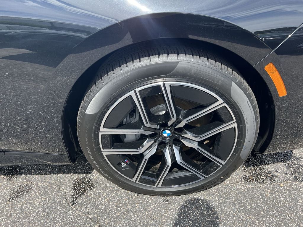 2025 BMW 7 Series 750e xDrive