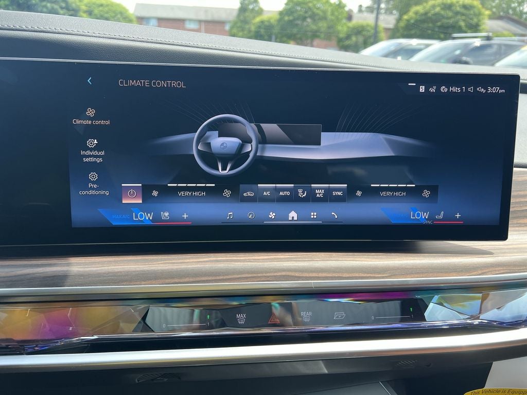 2025 BMW 7 Series 750e xDrive