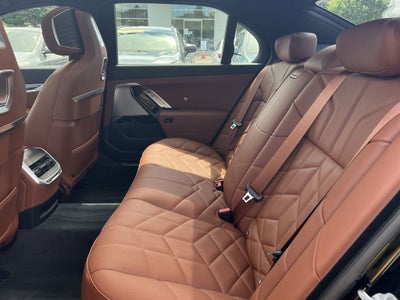 2025 BMW 7 Series 750e xDrive