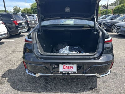 2025 BMW 7 Series 750e xDrive