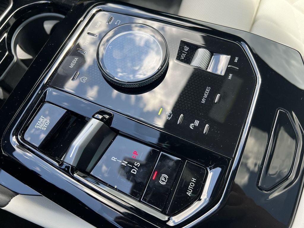 2026 BMW 5 Series 530i