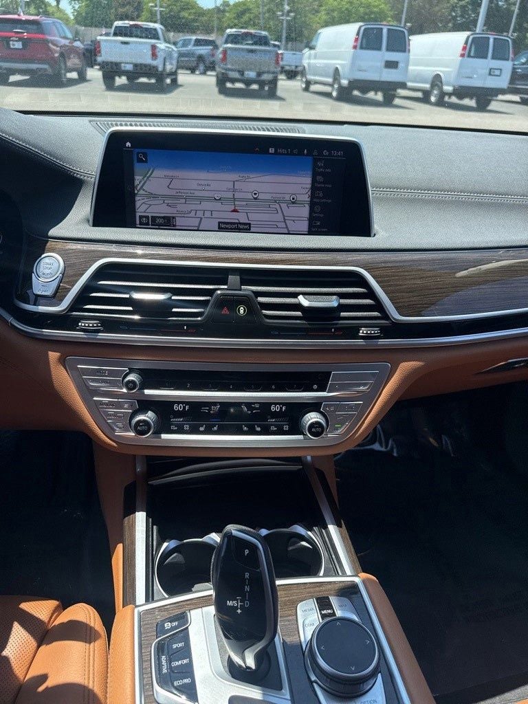 2022 BMW 7 Series 740i xDrive