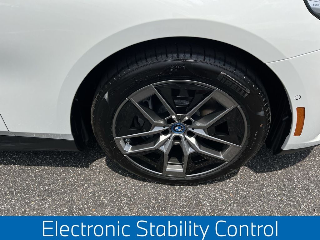 2025 BMW i5 xDrive40