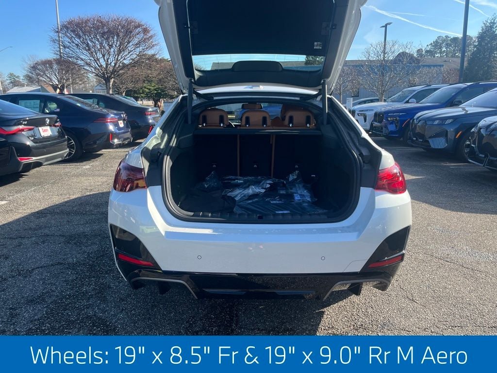 2025 BMW i4 eDrive40