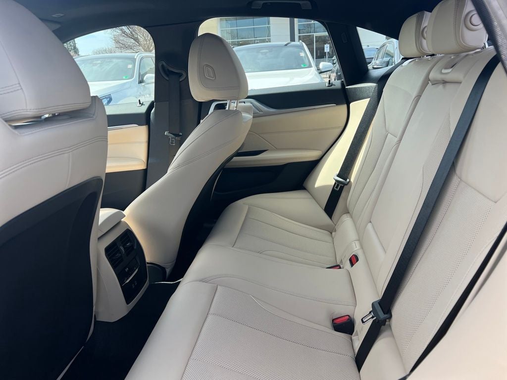 2025 BMW i4 eDrive40