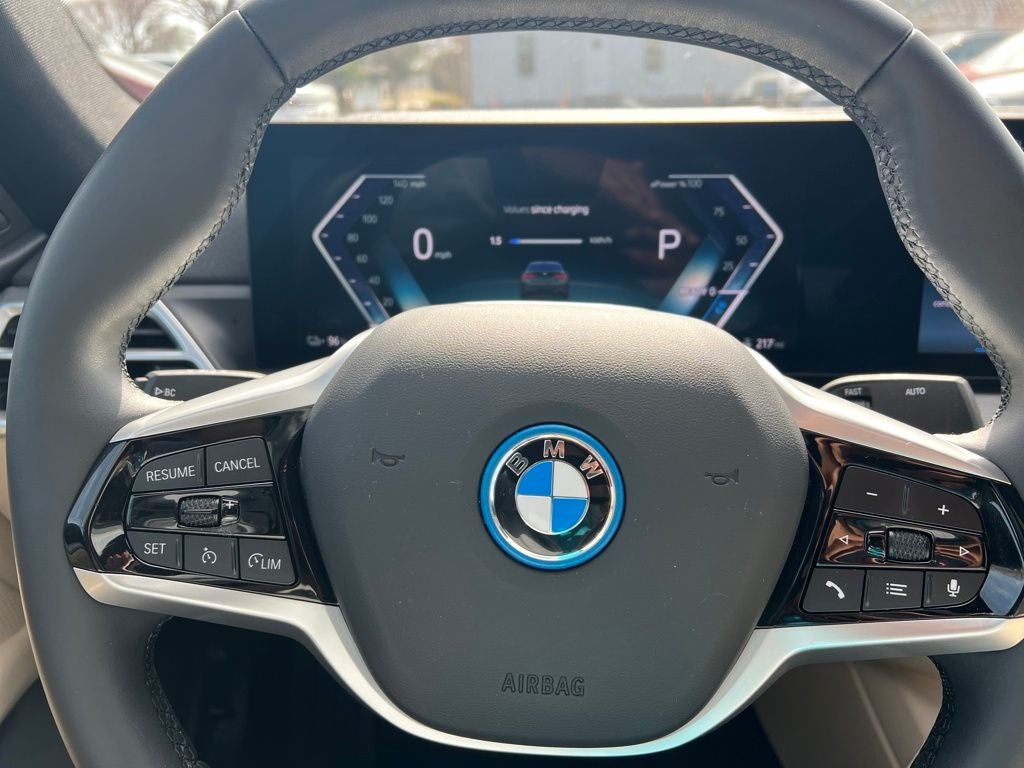 2025 BMW i4 eDrive40