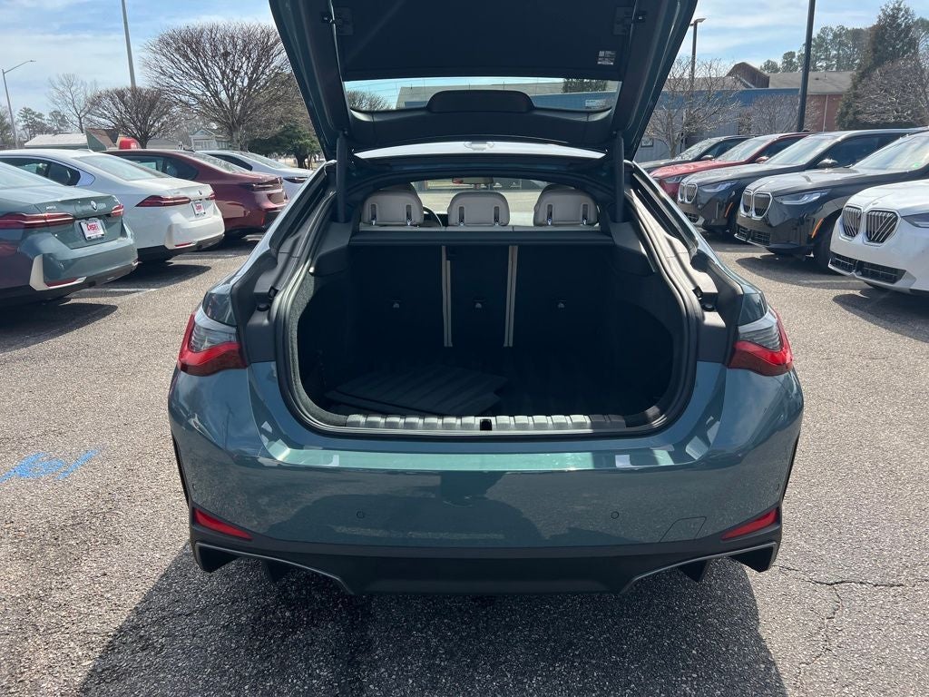 2025 BMW i4 eDrive40