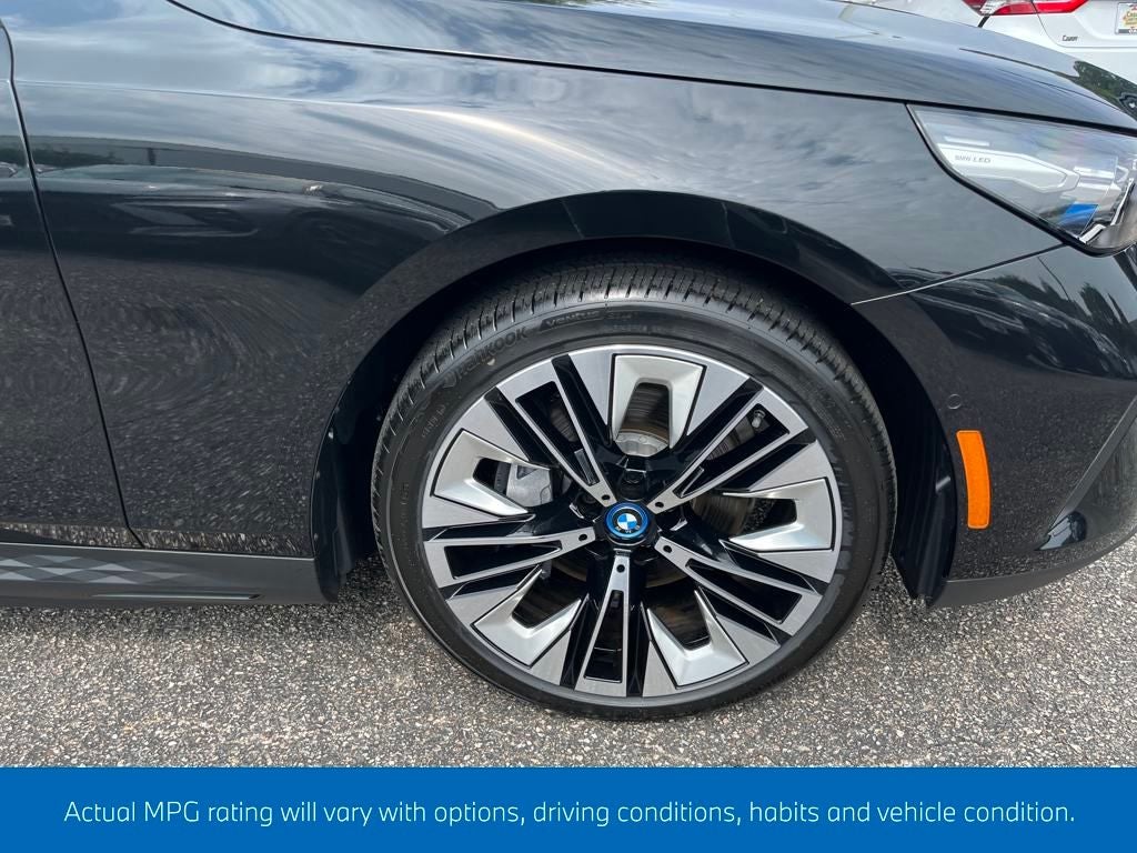 2025 BMW i5 eDrive40