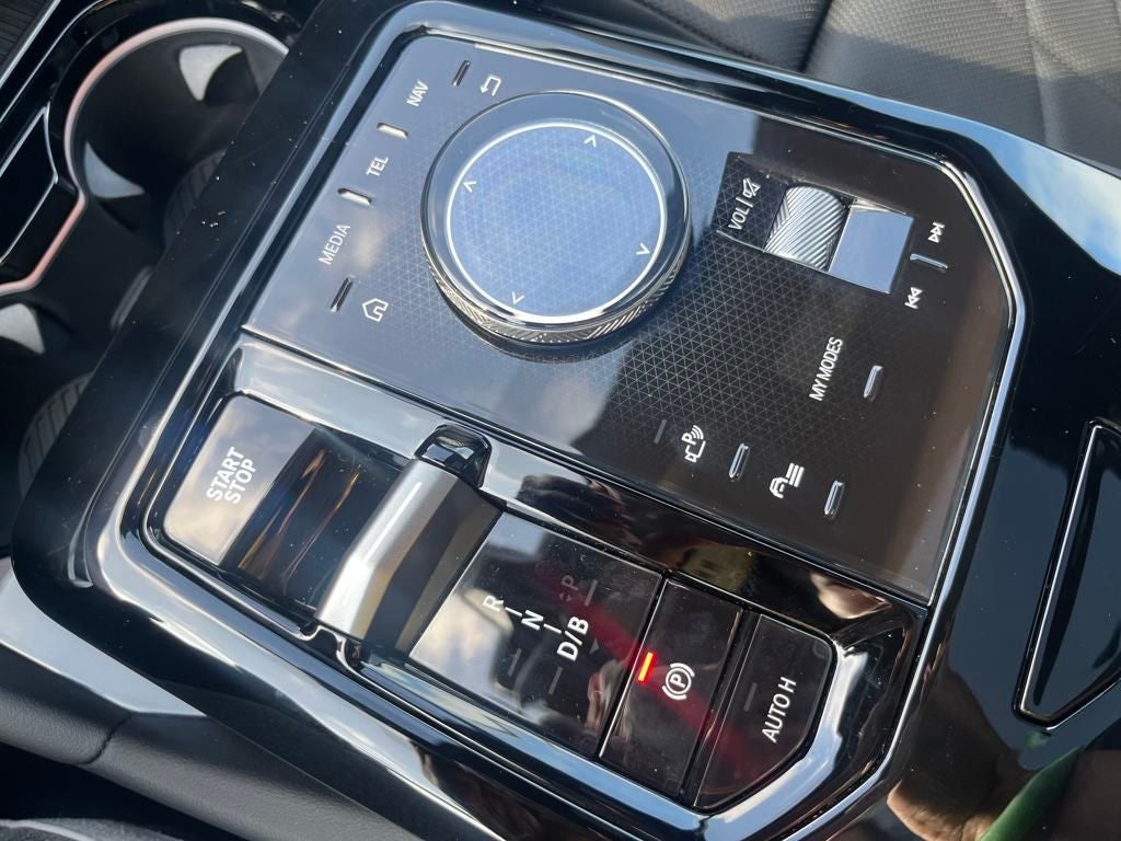 2025 BMW i5 eDrive40