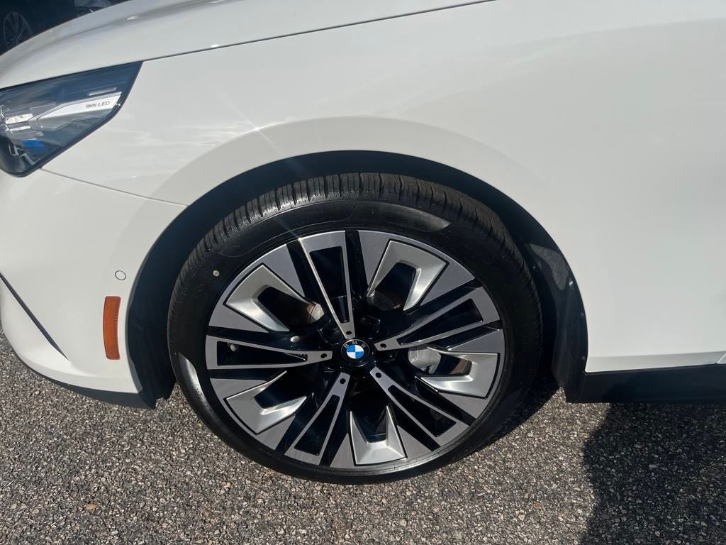 2025 BMW i5 eDrive40