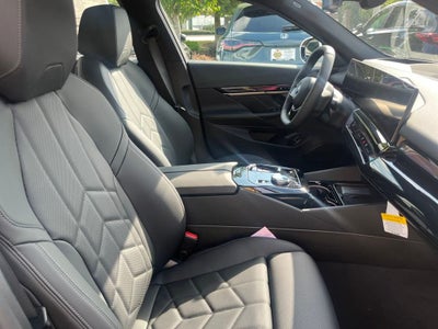 2025 BMW i5 eDrive40