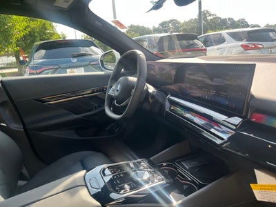 2025 BMW i5 eDrive40