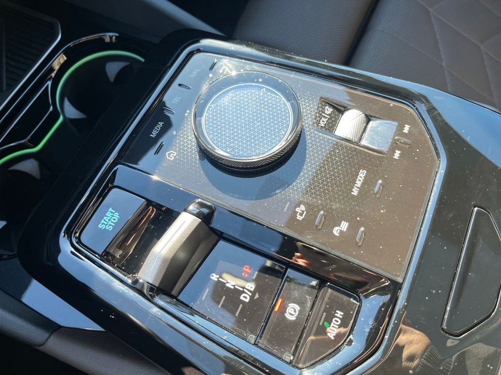 2024 BMW i5 eDrive40