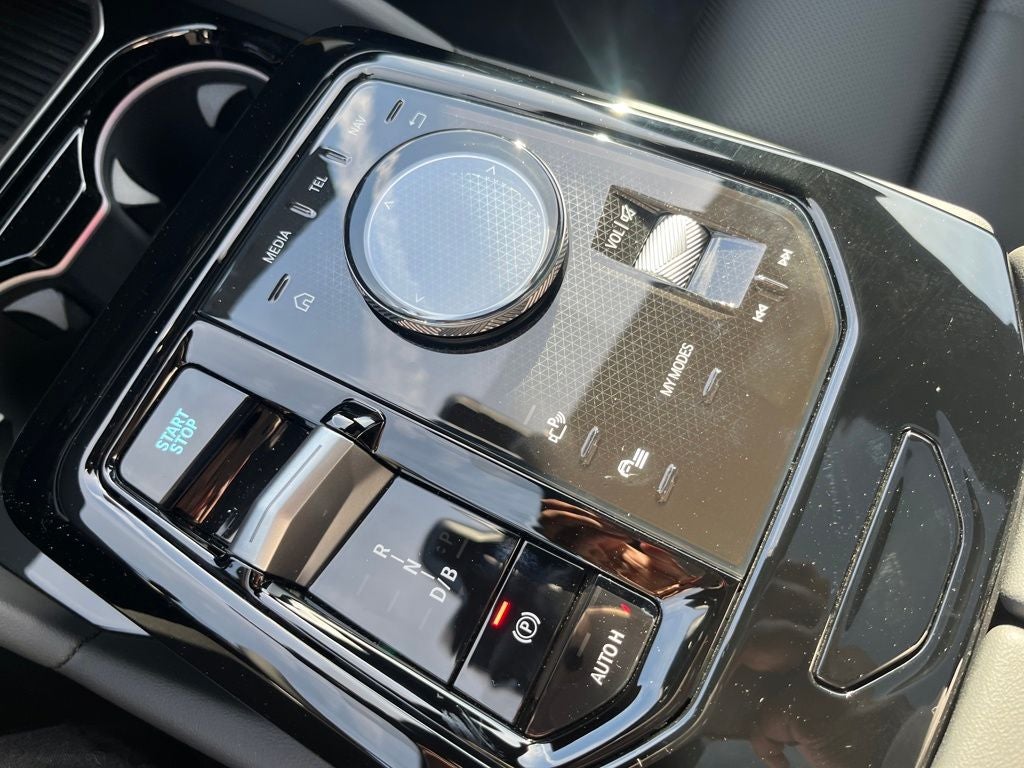 2026 BMW i5 xDrive40