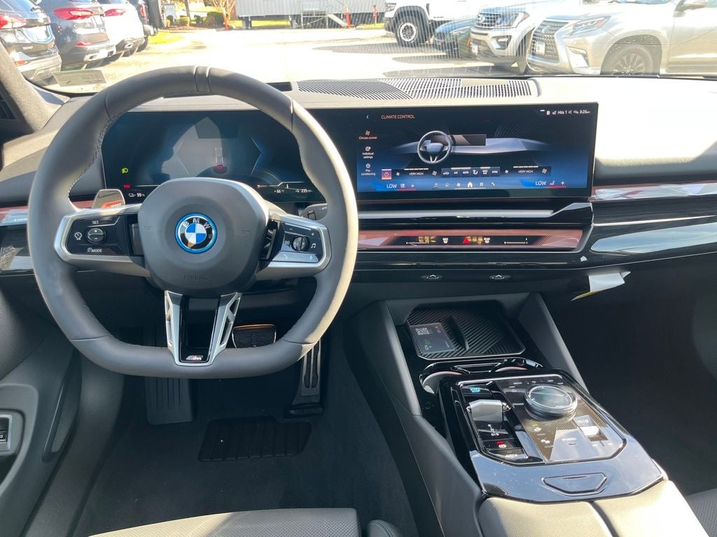 2026 BMW i5 xDrive40