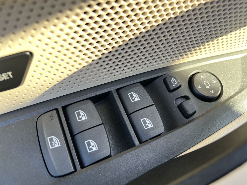 2025 BMW i4 xDrive40