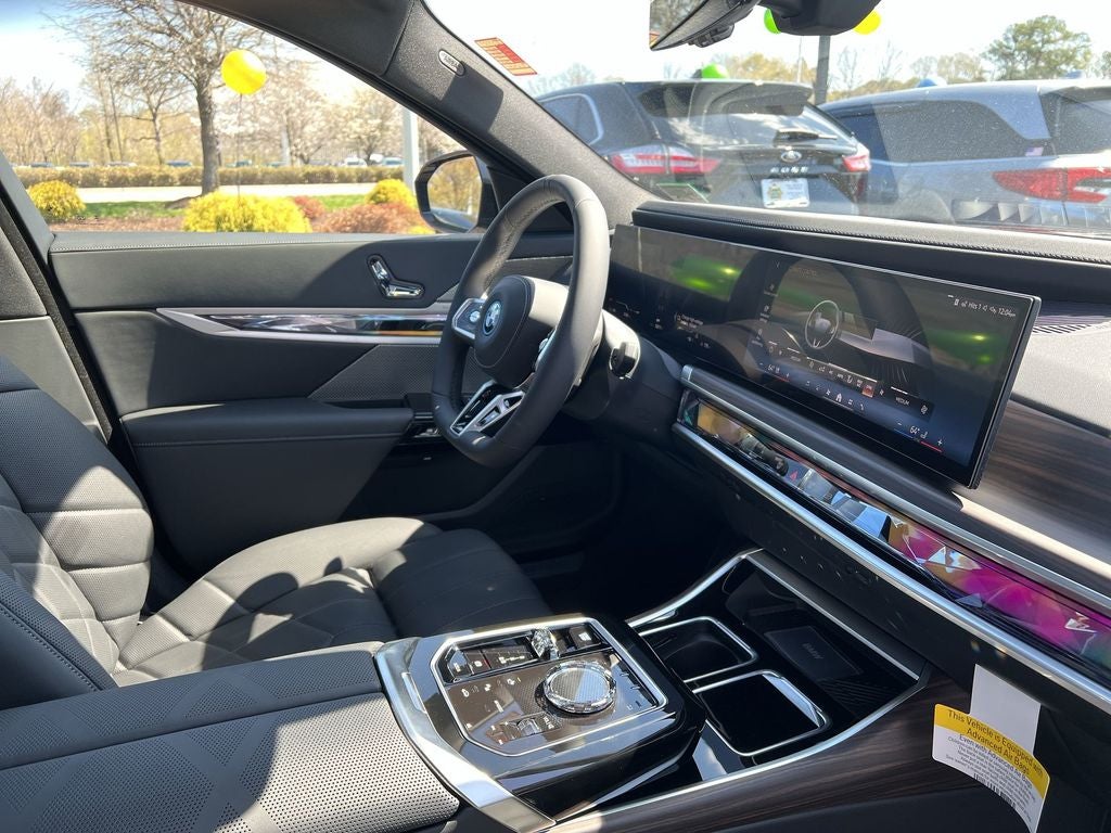 2025 BMW i7 xDrive60