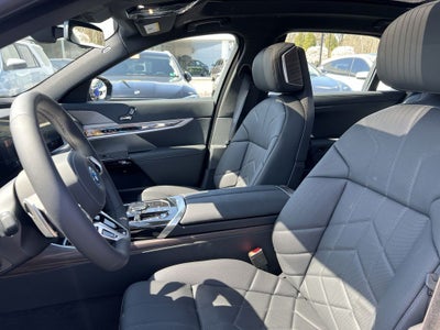 2025 BMW i7 xDrive60