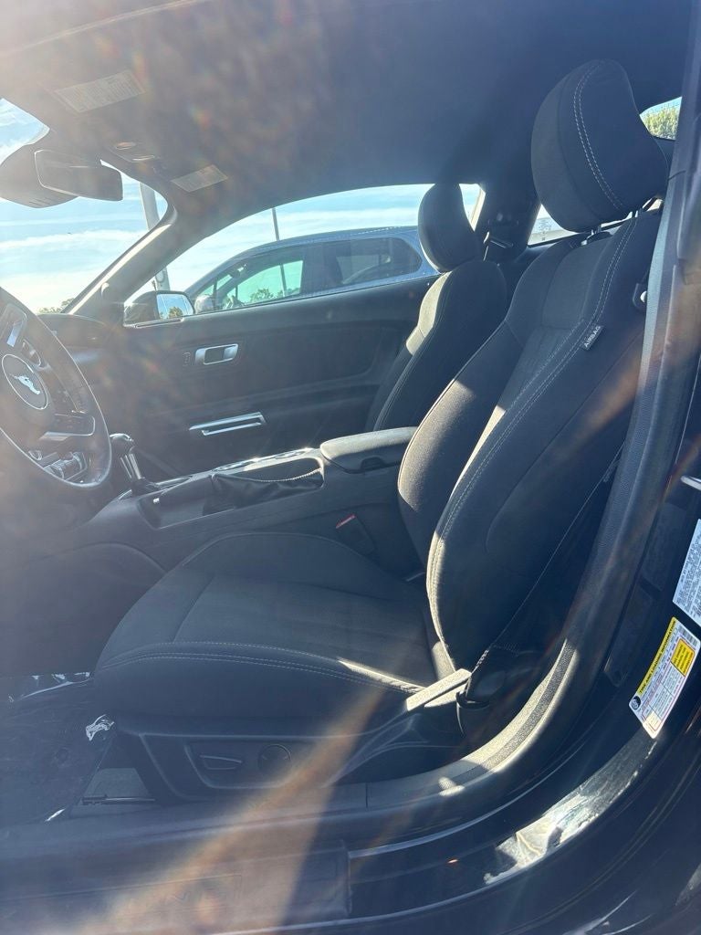 2021 Ford Mustang EcoBoost