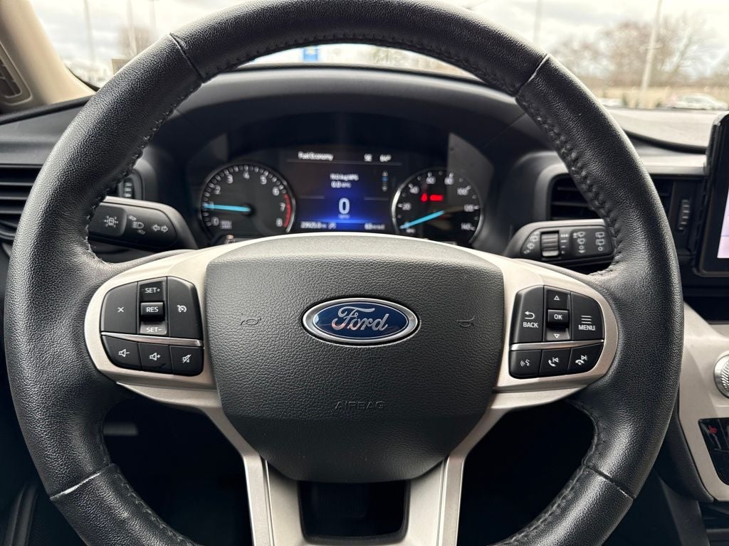 2024 Ford Explorer XLT