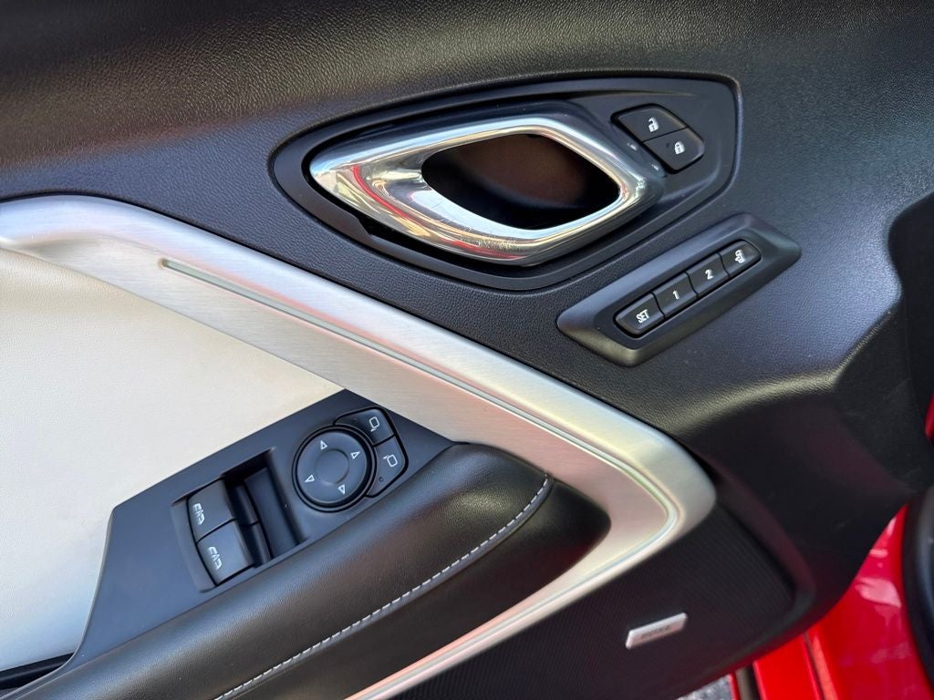 2016 Chevrolet Camaro 2LT 2LT