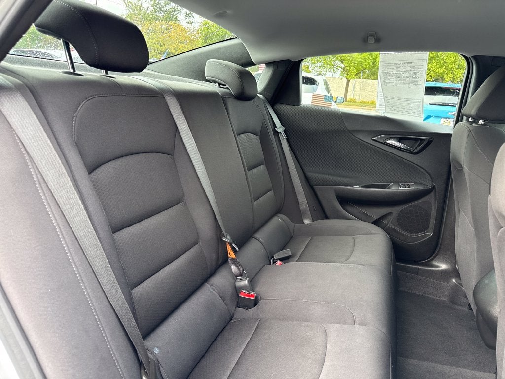 2023 Chevrolet Malibu LS 1FL