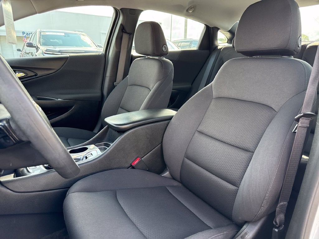 2024 Chevrolet Malibu LS 1FL