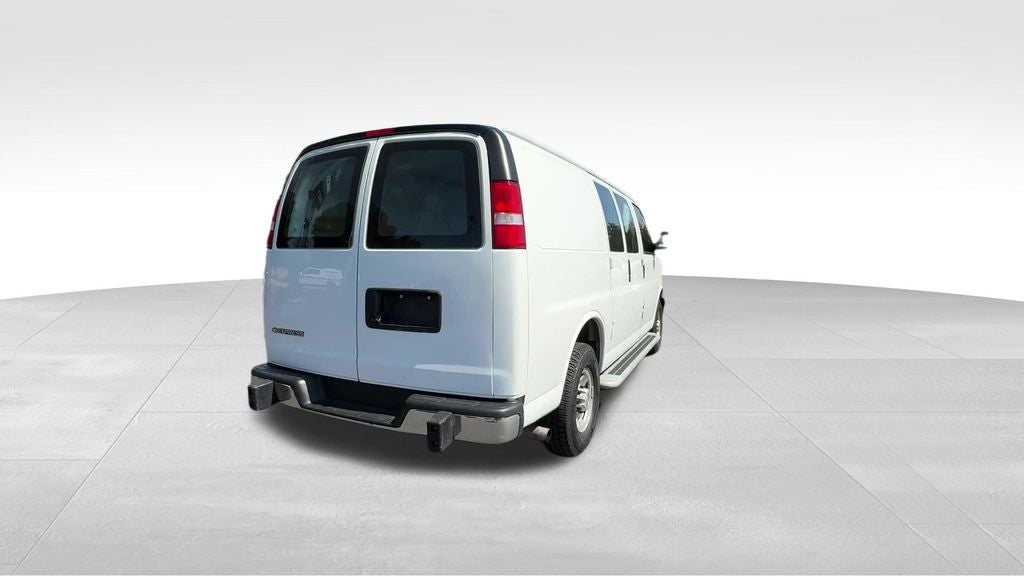 2024 Chevrolet Express 2500 Work Van Cargo