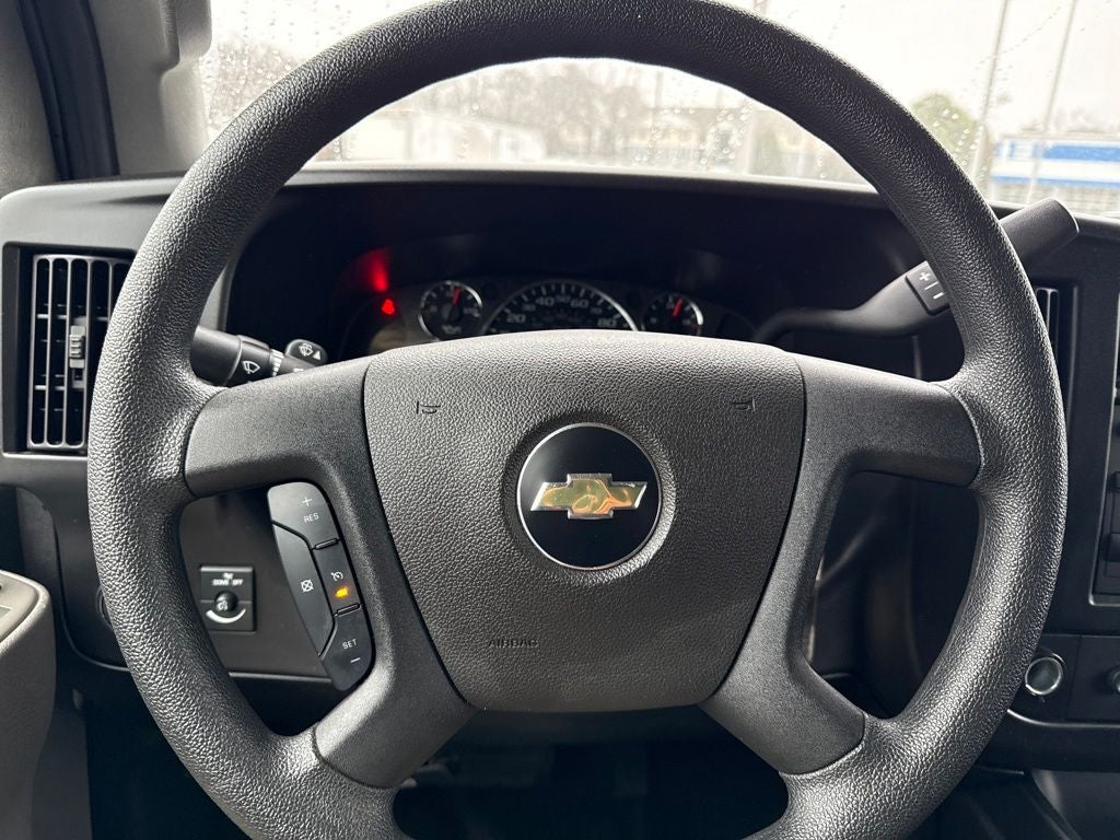 2024 Chevrolet Express 2500 Work Van Cargo