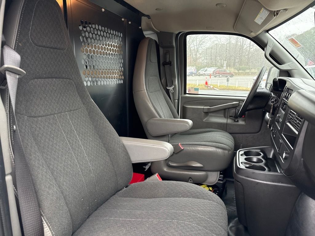 2024 Chevrolet Express 2500 Work Van Cargo
