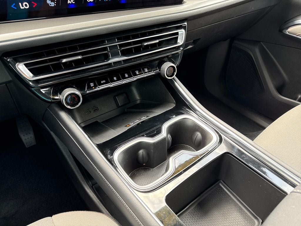 2025 Chevrolet Traverse LT 2LT