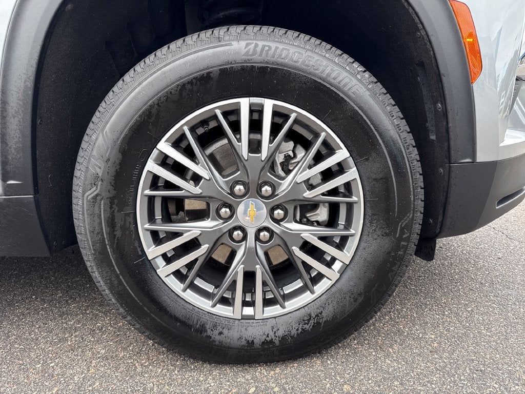 2025 Chevrolet Traverse LT 2LT