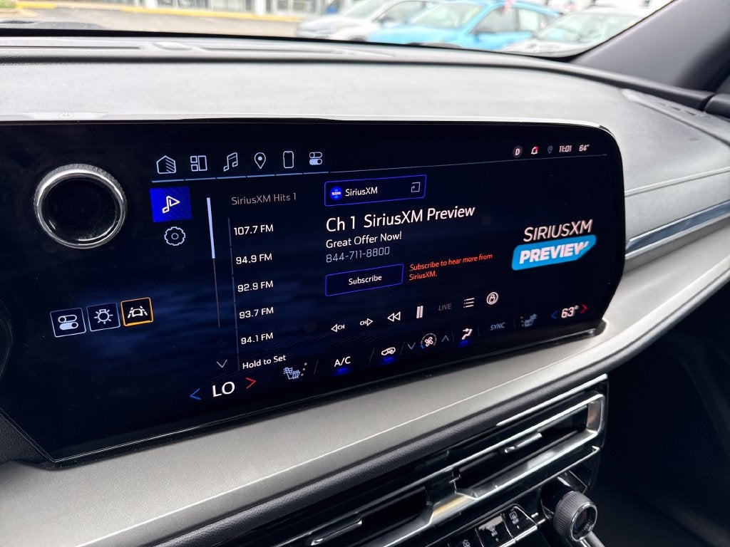2025 Chevrolet Traverse LT 2LT