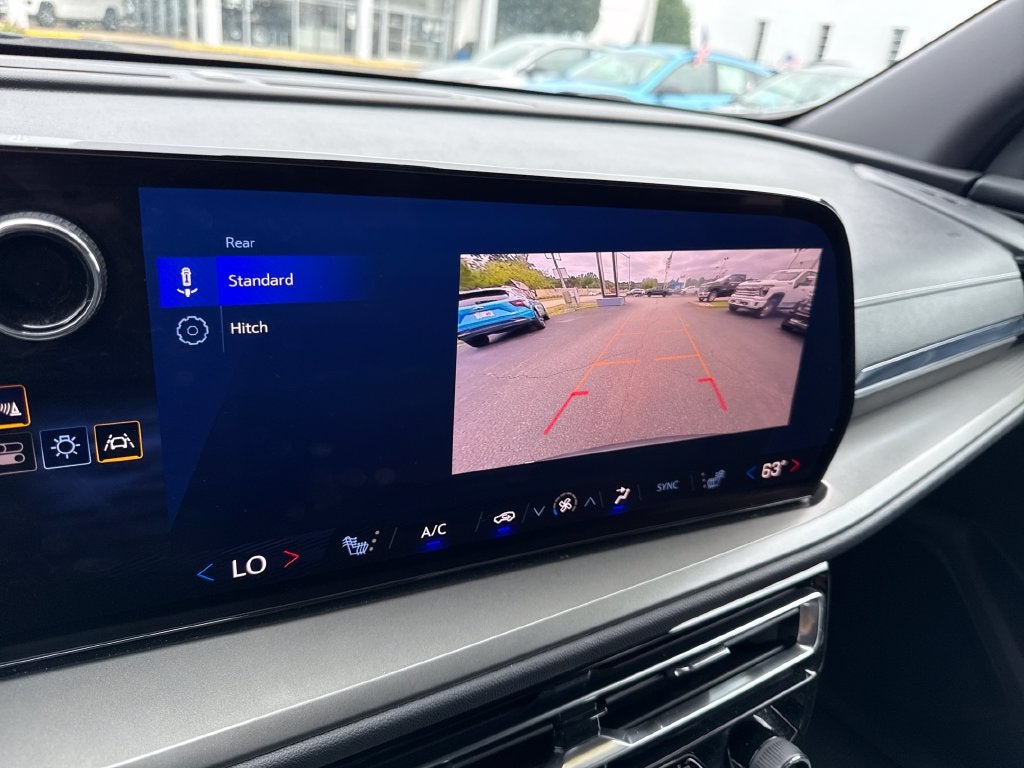 2025 Chevrolet Traverse LT 2LT