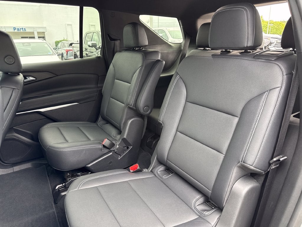 2025 Chevrolet Traverse LT 2LT