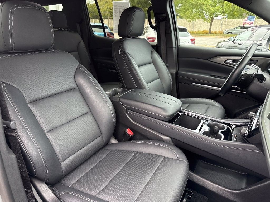2025 Chevrolet Traverse LT 2LT