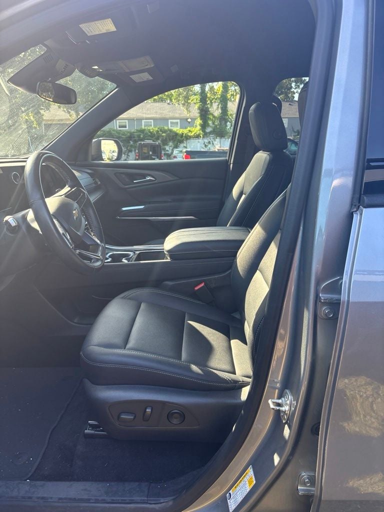 2025 Chevrolet Traverse LT 2LT