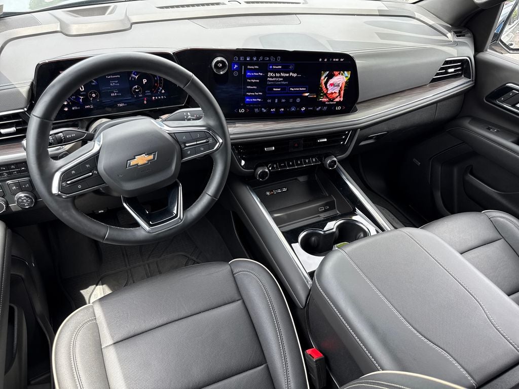 2025 Chevrolet Suburban Premier
