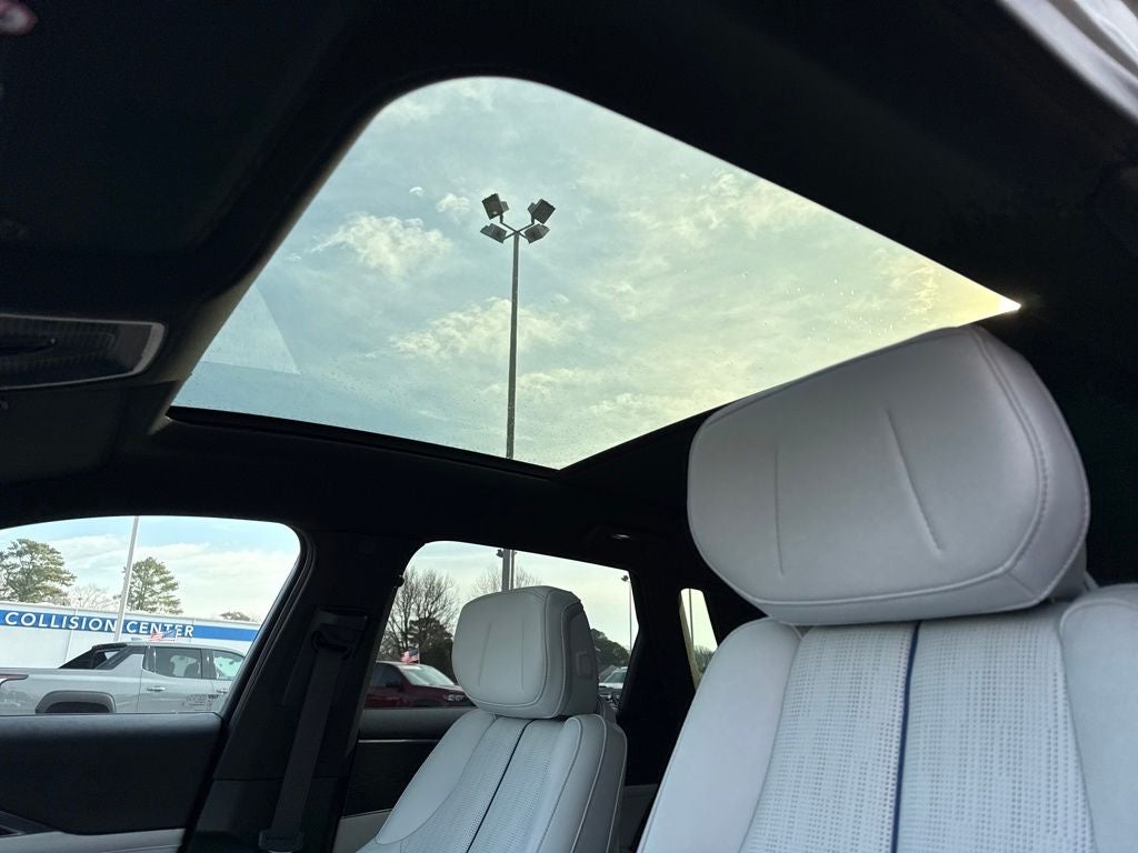 2024 Cadillac LYRIQ Sport