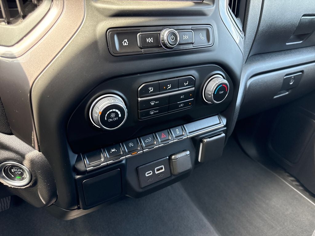 2024 Chevrolet Silverado 1500 Custom