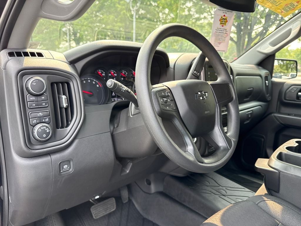 2023 Chevrolet Silverado 1500 Custom Trail Boss