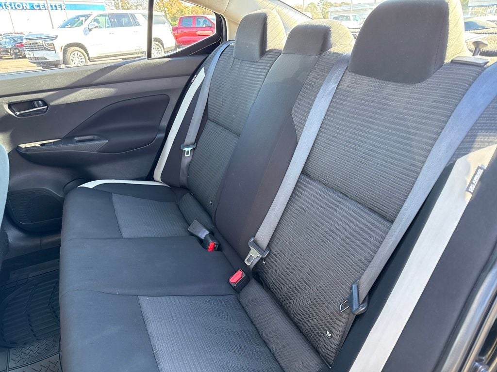 2021 Nissan Versa 1.6 SV