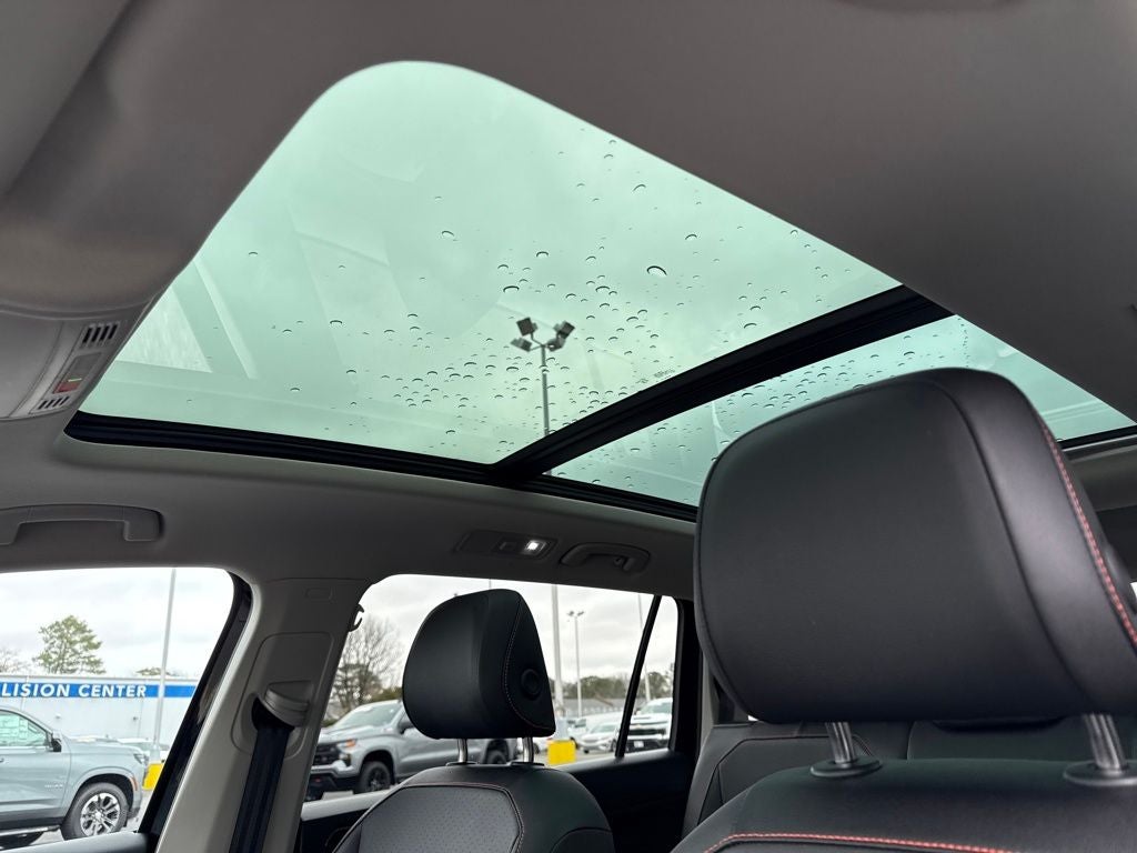 2024 Volkswagen Tiguan 2.0T Wolfsburg Edition