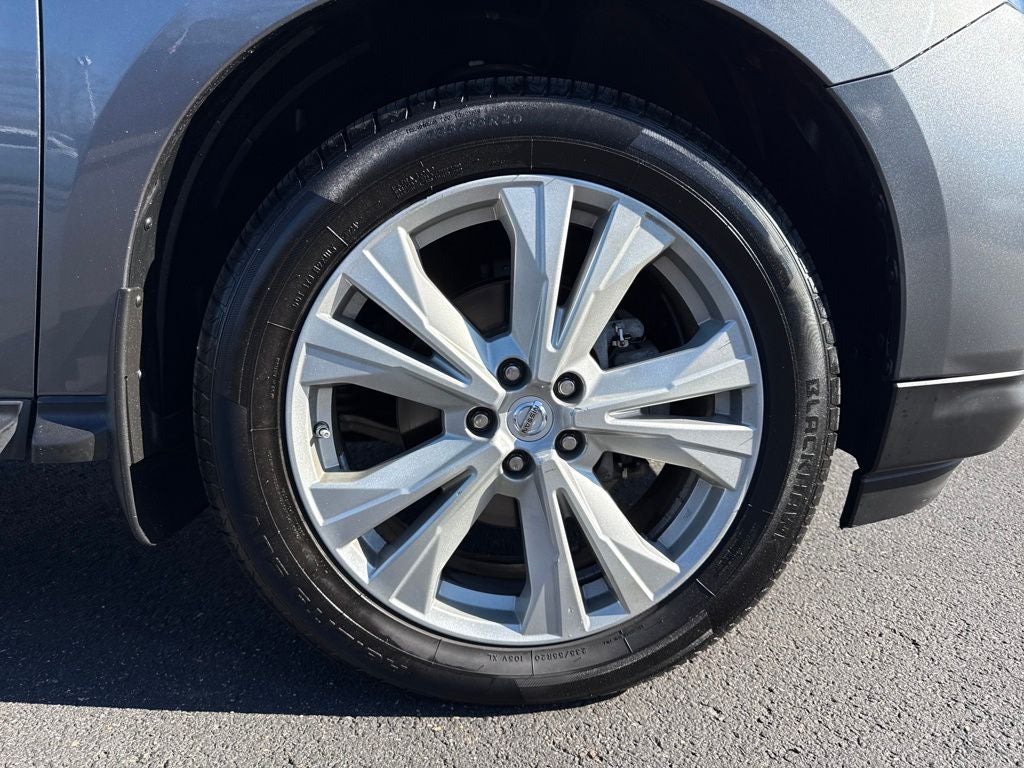 2019 Nissan Pathfinder SL