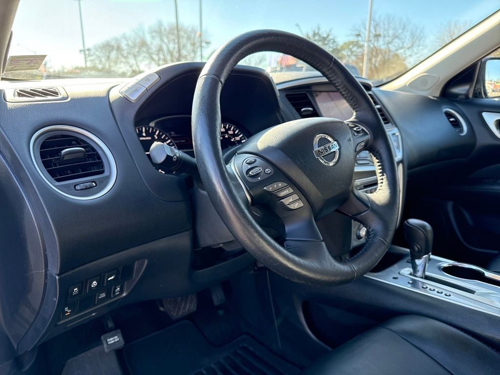 2019 Nissan Pathfinder SL