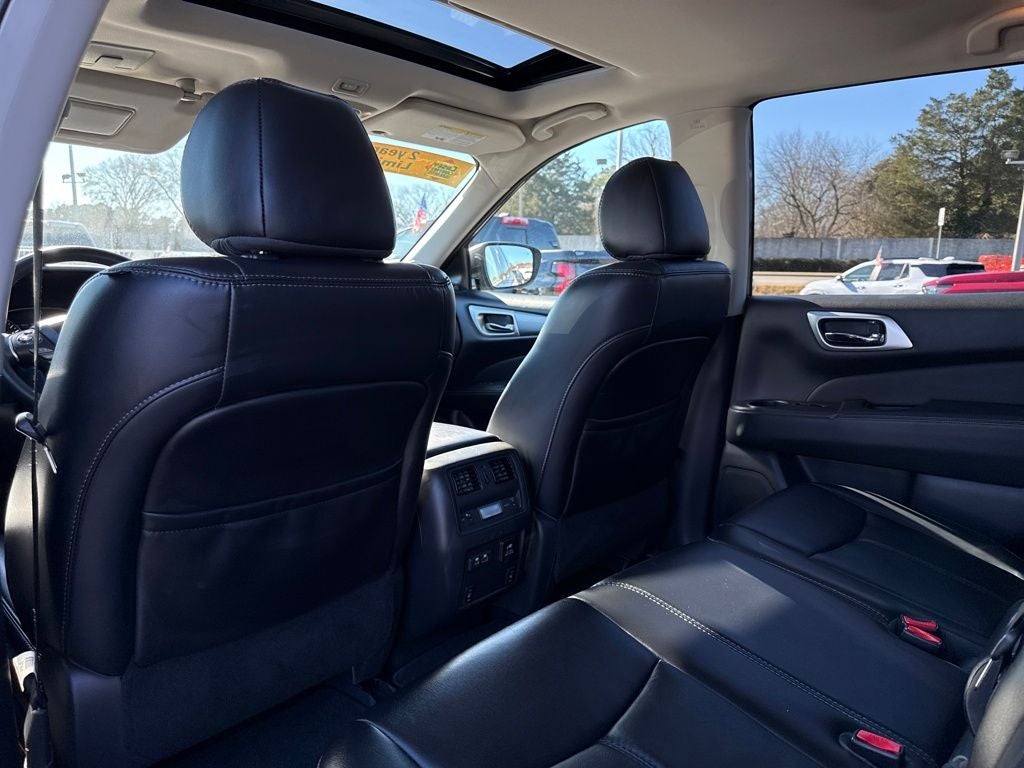 2019 Nissan Pathfinder SL