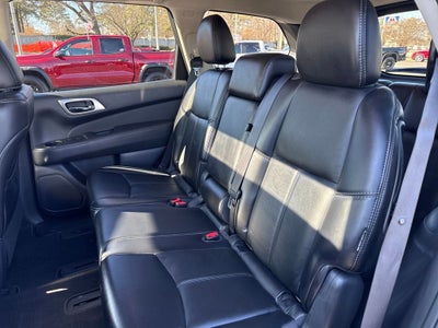 2019 Nissan Pathfinder SL